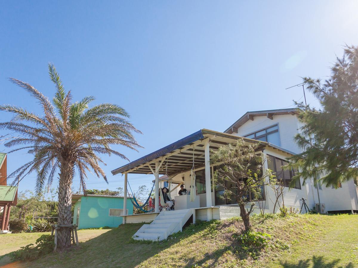 Kariyushi Condominium Resort Motobu The Beach Garden House Exterior foto